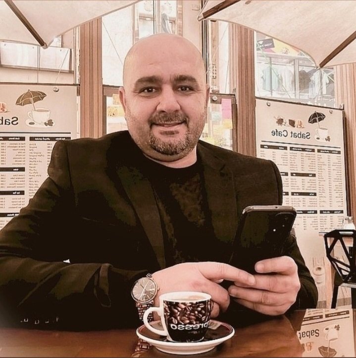 PQaradaxy's tweet photo. ئابووری دارستان هەرچۆن بێت،
ڕێوی هەر بیری لای مریشک دزینە. https://t.co/p2XuC17D6w