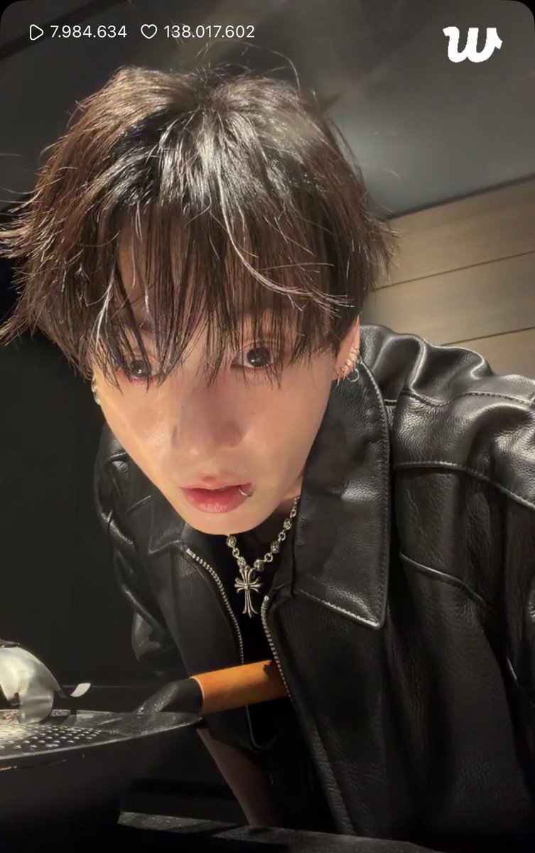 Thank you for coming live Jungkook 💜 Thank you for being so open