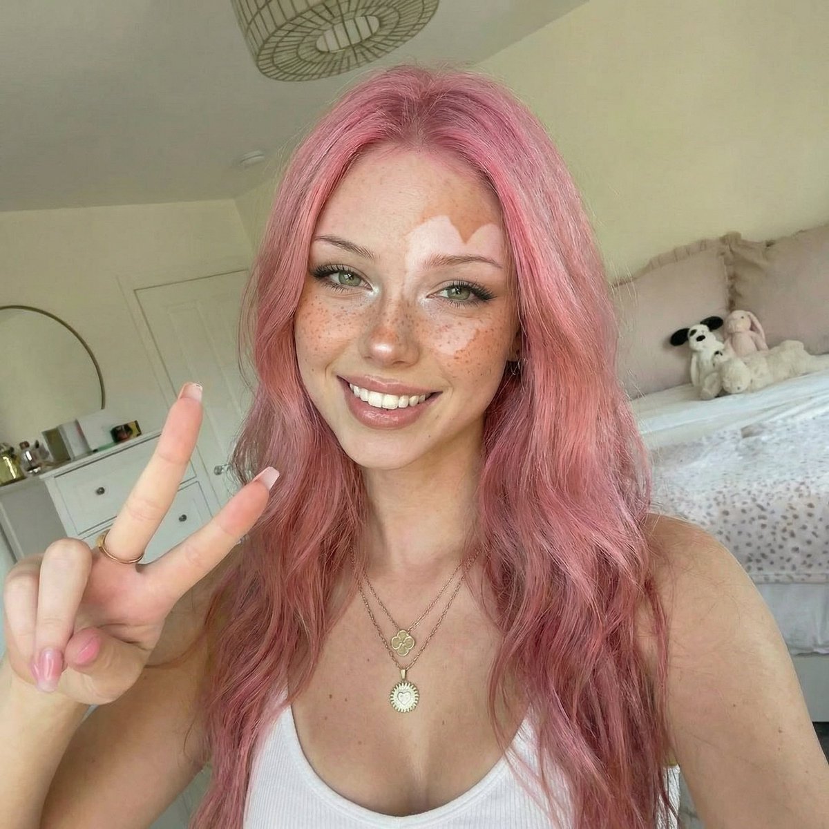 Sally Sparkles tweet media