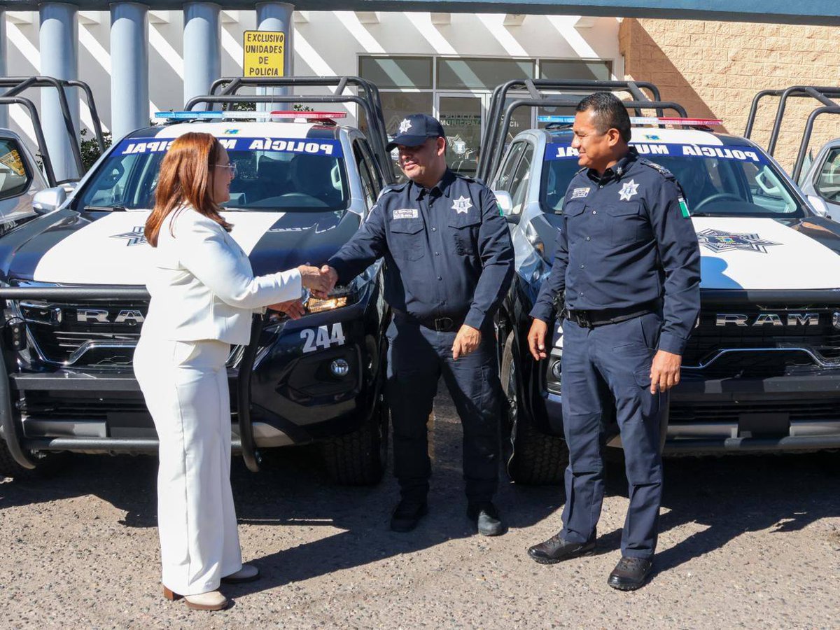 Entrega Gobierno Municipal 10 patrullas nuevas para fortalecer la seguridad en Guaymas   
- Continúa leyendo ➜   sucesosenlinea.mx/entrega-gobier…