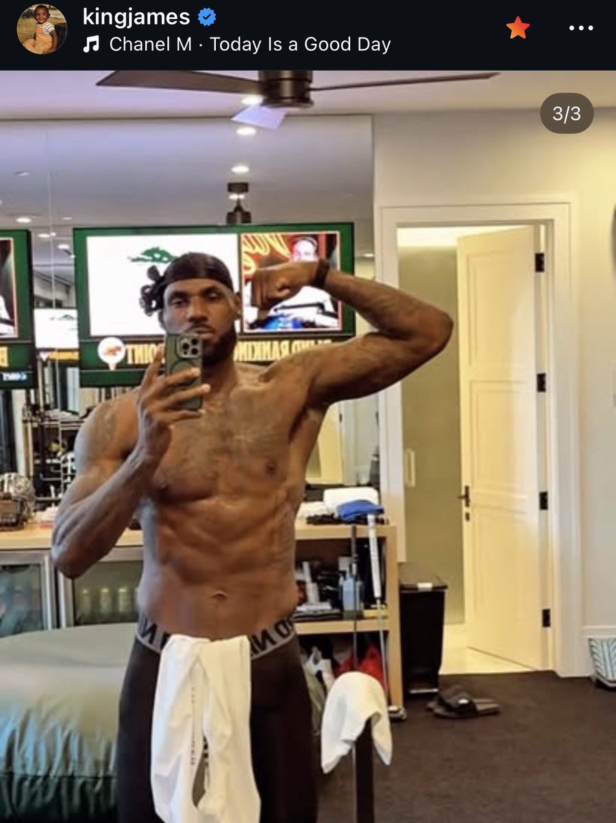 Lebron on IG:

“I woke up like this! Blessed and Grateful! 🙏🏾💪🏾✨👑”
