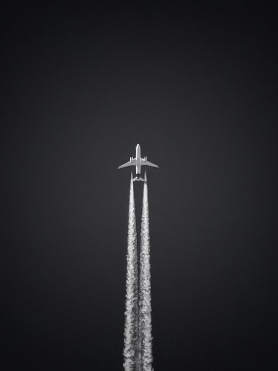 Ide iz Pariza za Abu Dhabi, a ja na Crkvini.