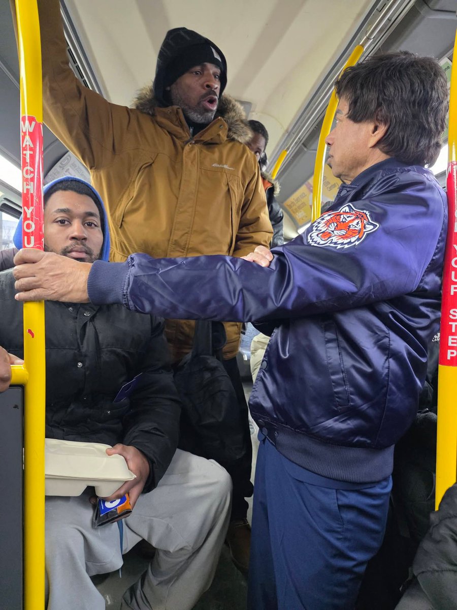 Shri Thanedar is never gonna ride the bus in Detroit again 😂😂