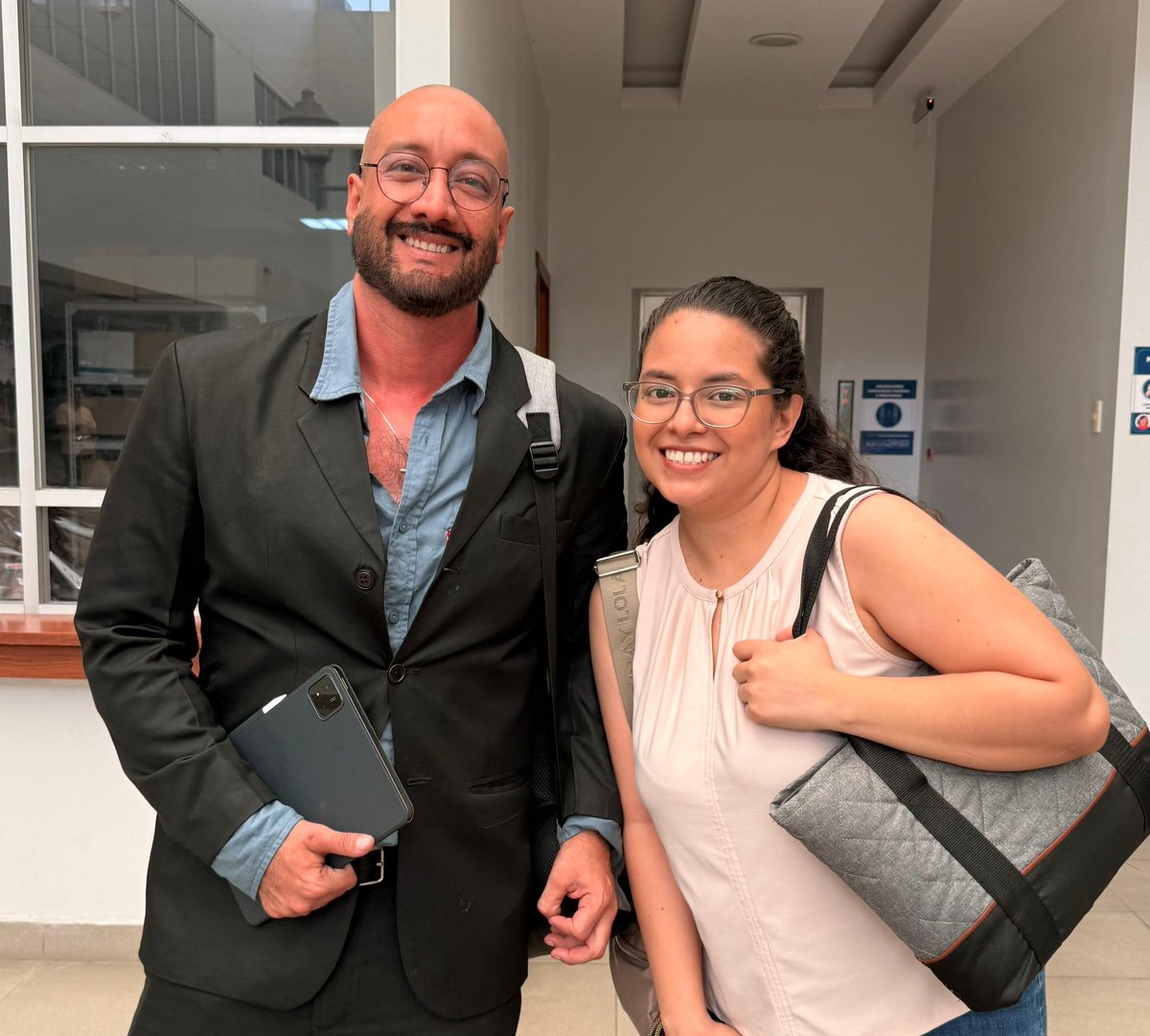 emelygm48's tweet photo. Excelente gestión hoy!! 🥳📚⚖️ @AbogadoFeroz #casoganado #felizdivorcio https://t.co/JiDWZ9wCTS