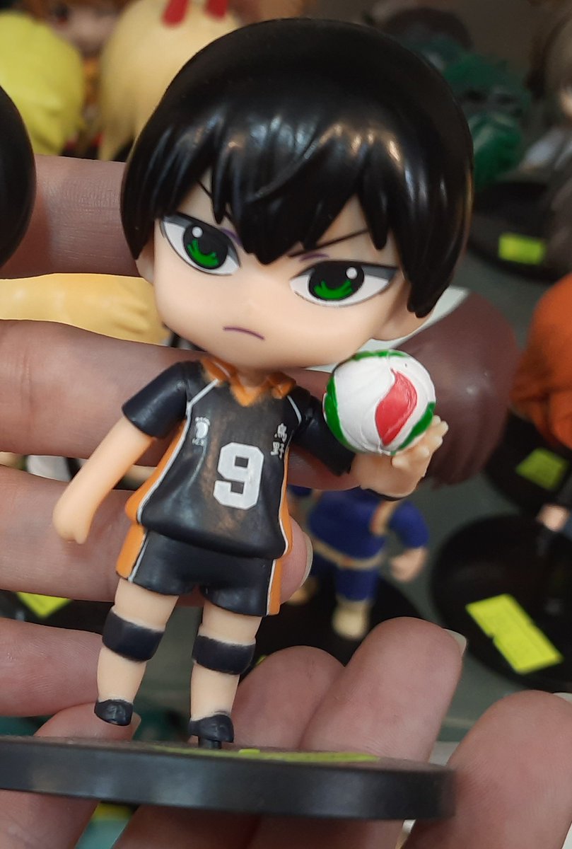 kadikoydeki kageyama figurleri de ayni boyle iste bi dovmesi yok