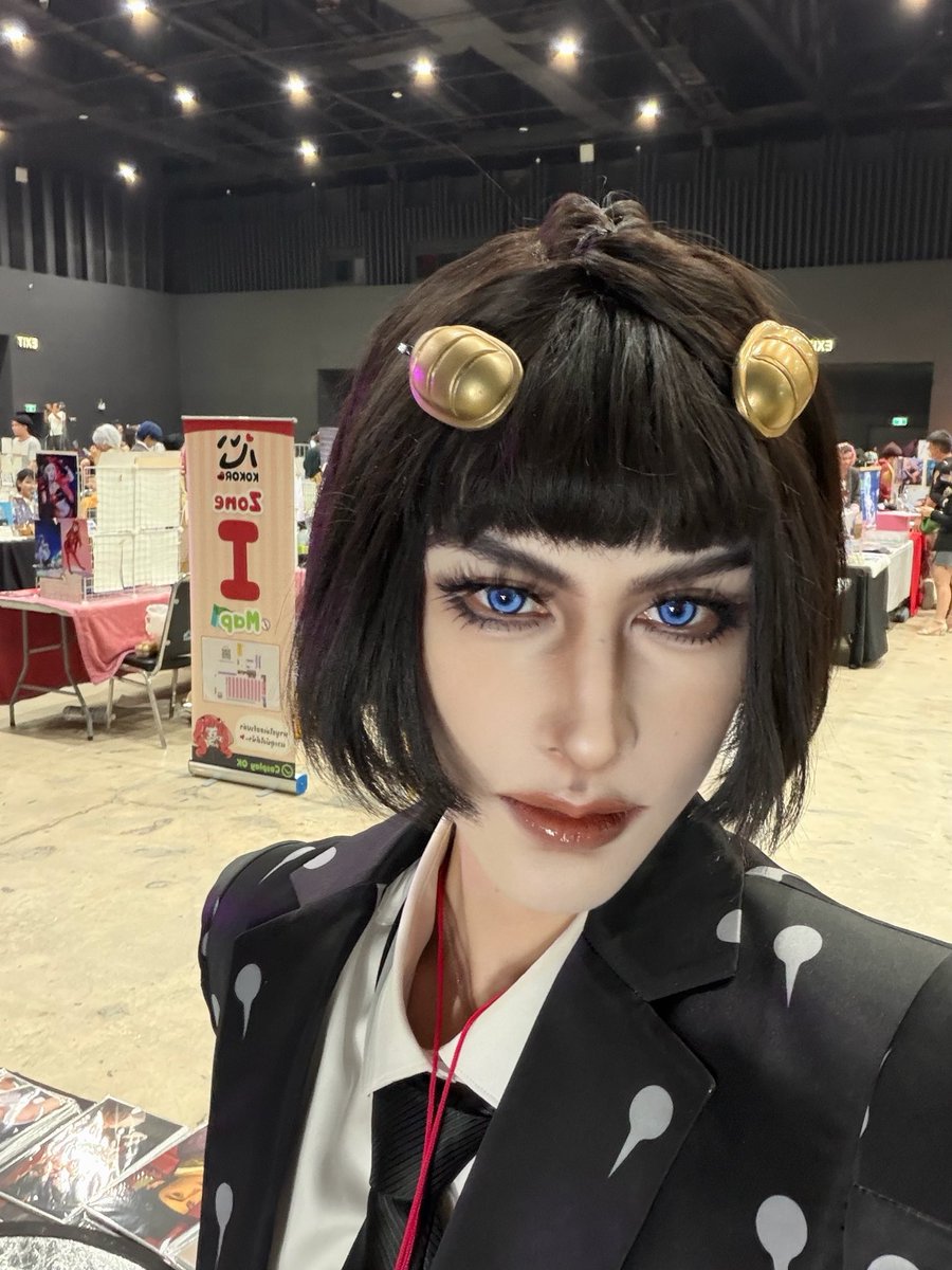 Lunatis223's tweet photo. Thank you, @kokorocos_ai for having me as a guest! Met amazing friends, never thought fans would come just for me. So much energy gained! Also, huge thanks to ThetwinTowersHotel for the spacious, cosplayerfriendly rooms
#cosplay #bucciarati #kokorocos #thetwintowershotelbangkok https://t.co/rwXZF5Aub3