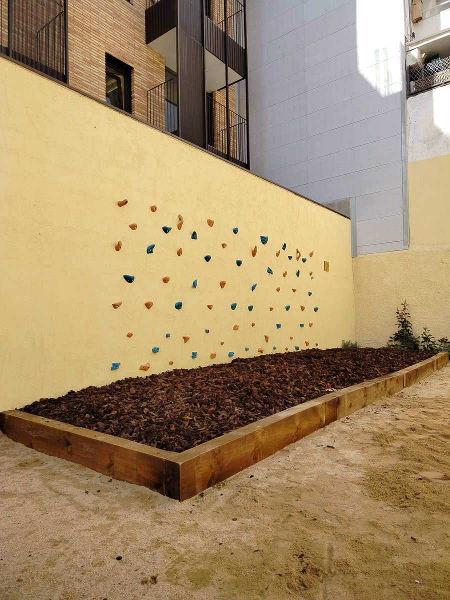 Petit Miku tweet media