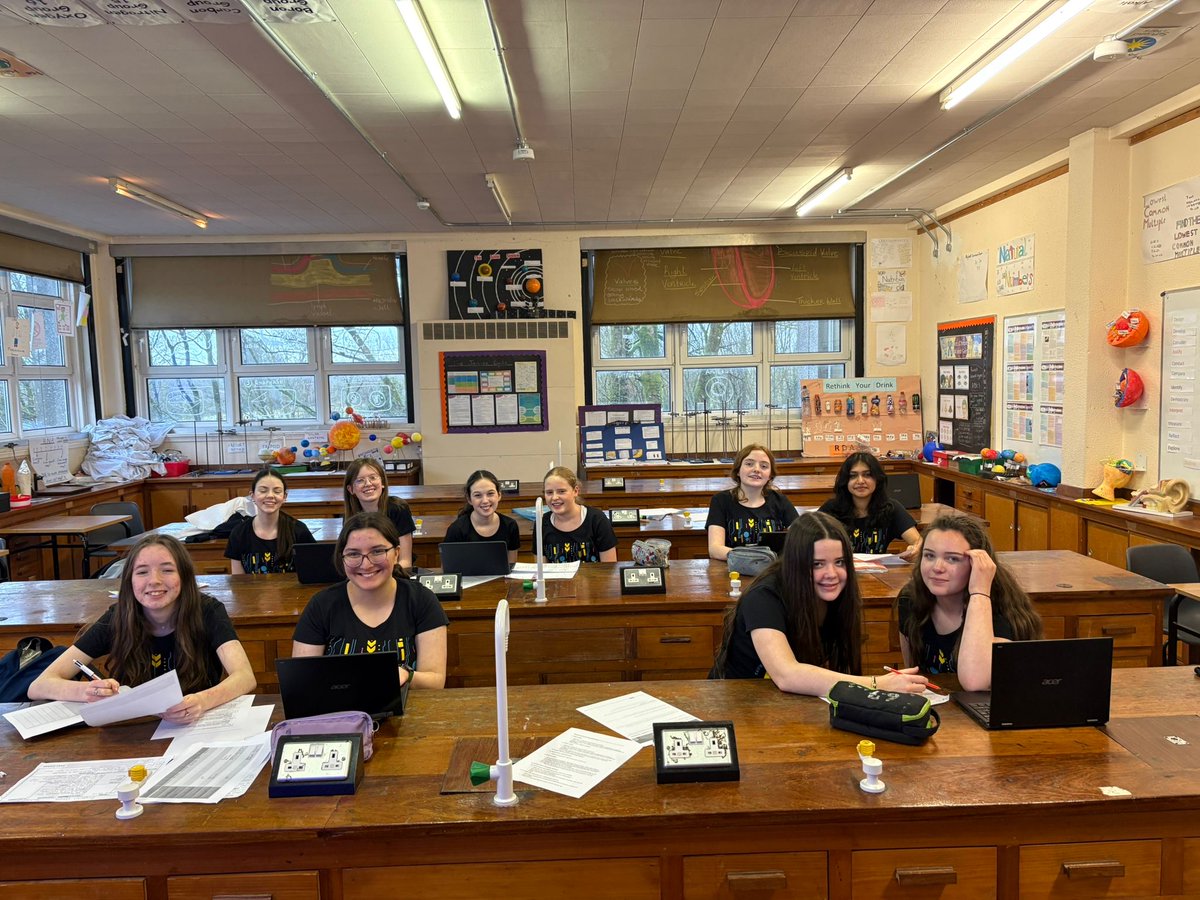 TeenTurn tweet media