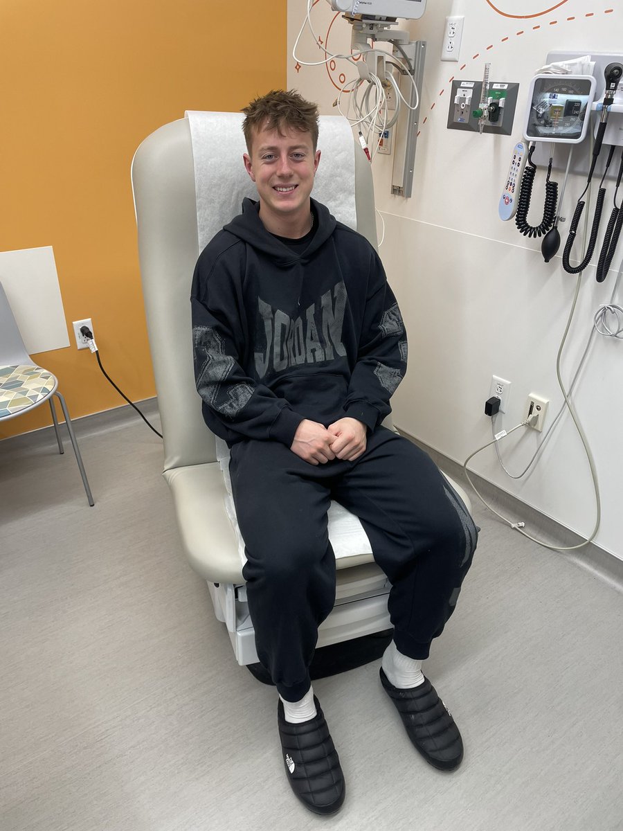 Carter Perry tweet media