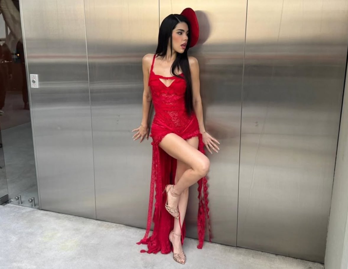 keniainterlude's tweet photo. k de karma su mejor era y acá una de las razones https://t.co/Gv8ka4doUd