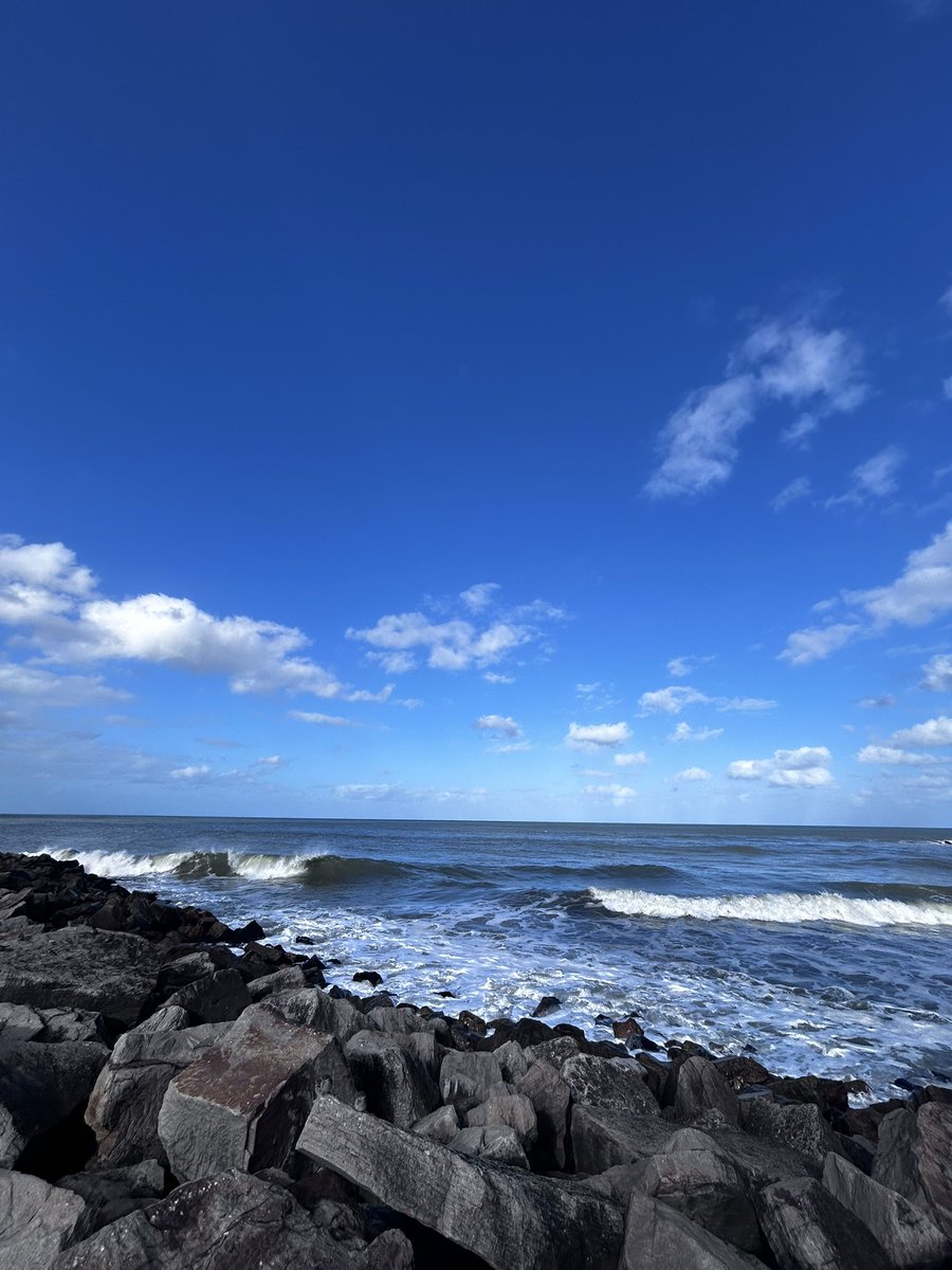 𓂃 ོ☼𓂃   
𝚂𝚒𝚕𝚎𝚗𝚌𝚎 𝚒𝚜𝚗’𝚝 𝚎𝚖𝚙𝚝𝚢, 𝚒𝚝’𝚜 𝚏𝚞𝚕𝚕 𝚘𝚏 𝚊𝚗𝚜𝚠𝚎𝚛𝚜