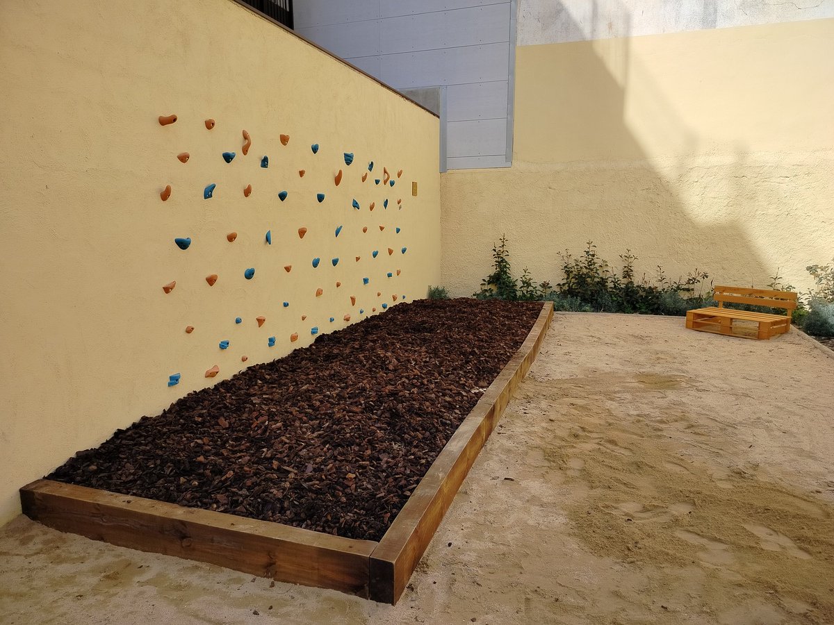 Petit Miku tweet media