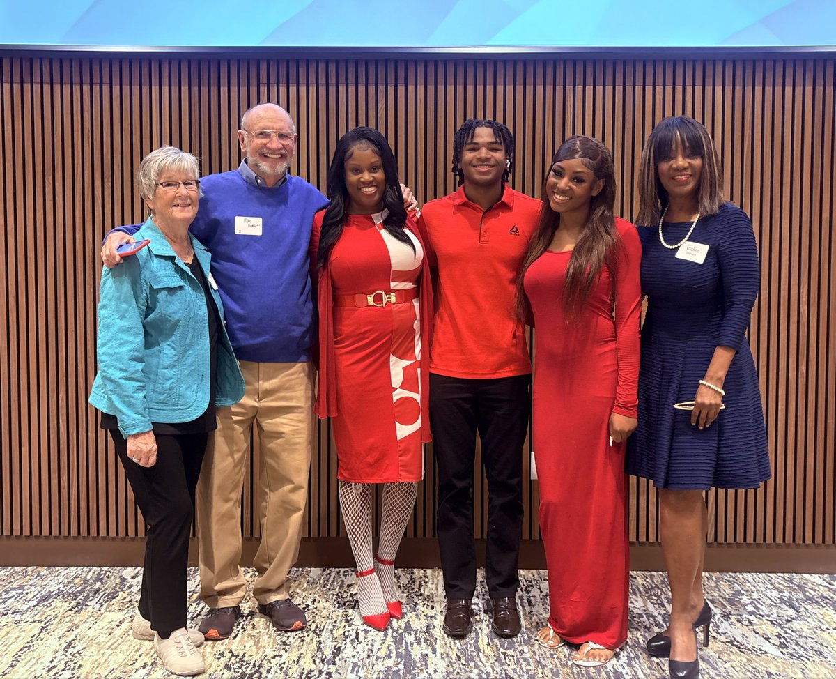 Dr. India White tweet media