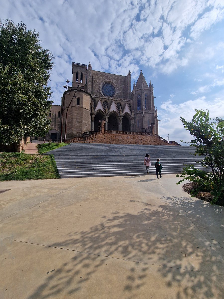 Wracam wspomnieniami do pierwszego wyjazdu <a href="/WKS_SlaskBasket/">WKS Śląsk Wrocław - koszykówka</a>  w tym sezonie <a href="/EuroCup/">BKT EuroCup</a>. 
Hiszpania, Manresa.
Poleciałoby się znowu🙃