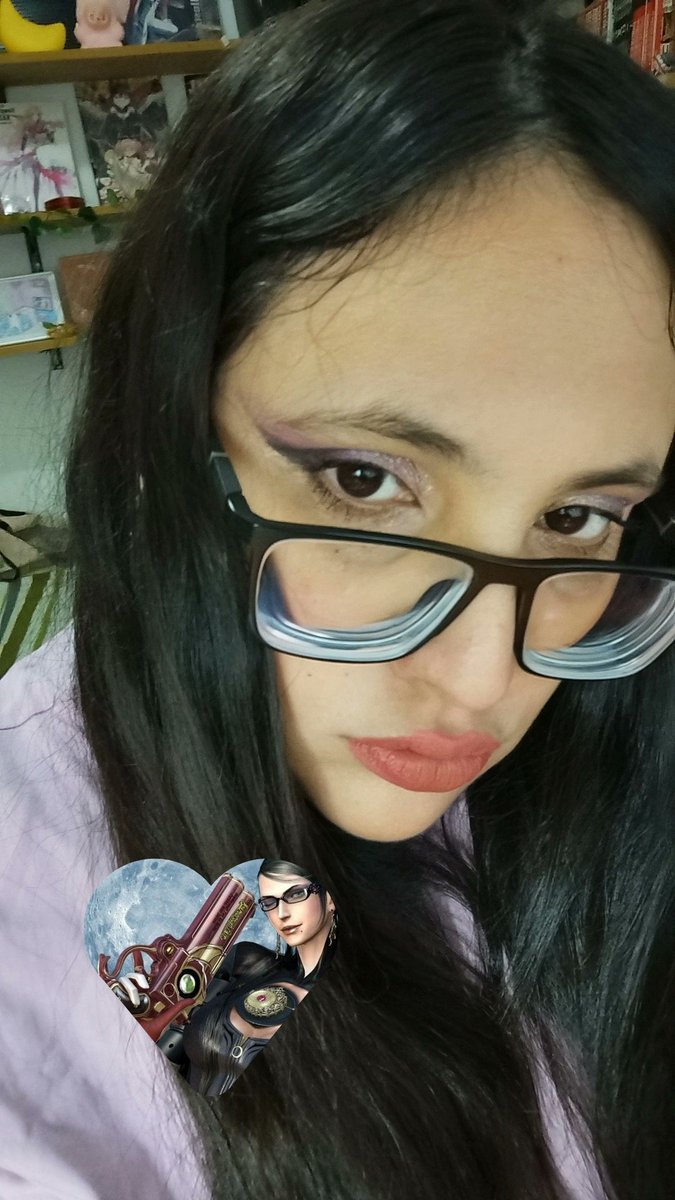 Grabando para #YouTube perris 💅🏼✨
les voy a dar latigazos
#stream #bayonetta