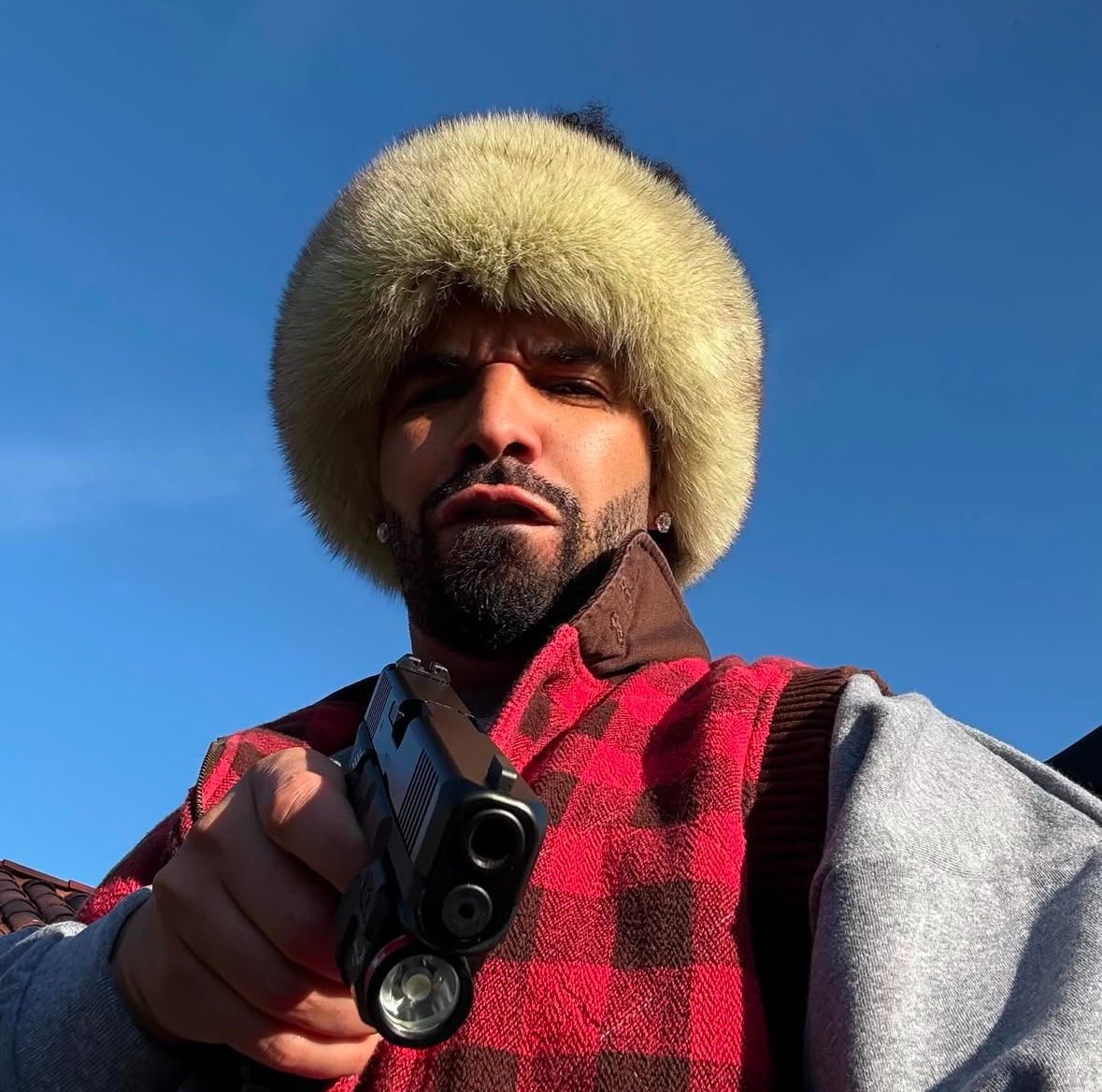 Drake Updates tweet media