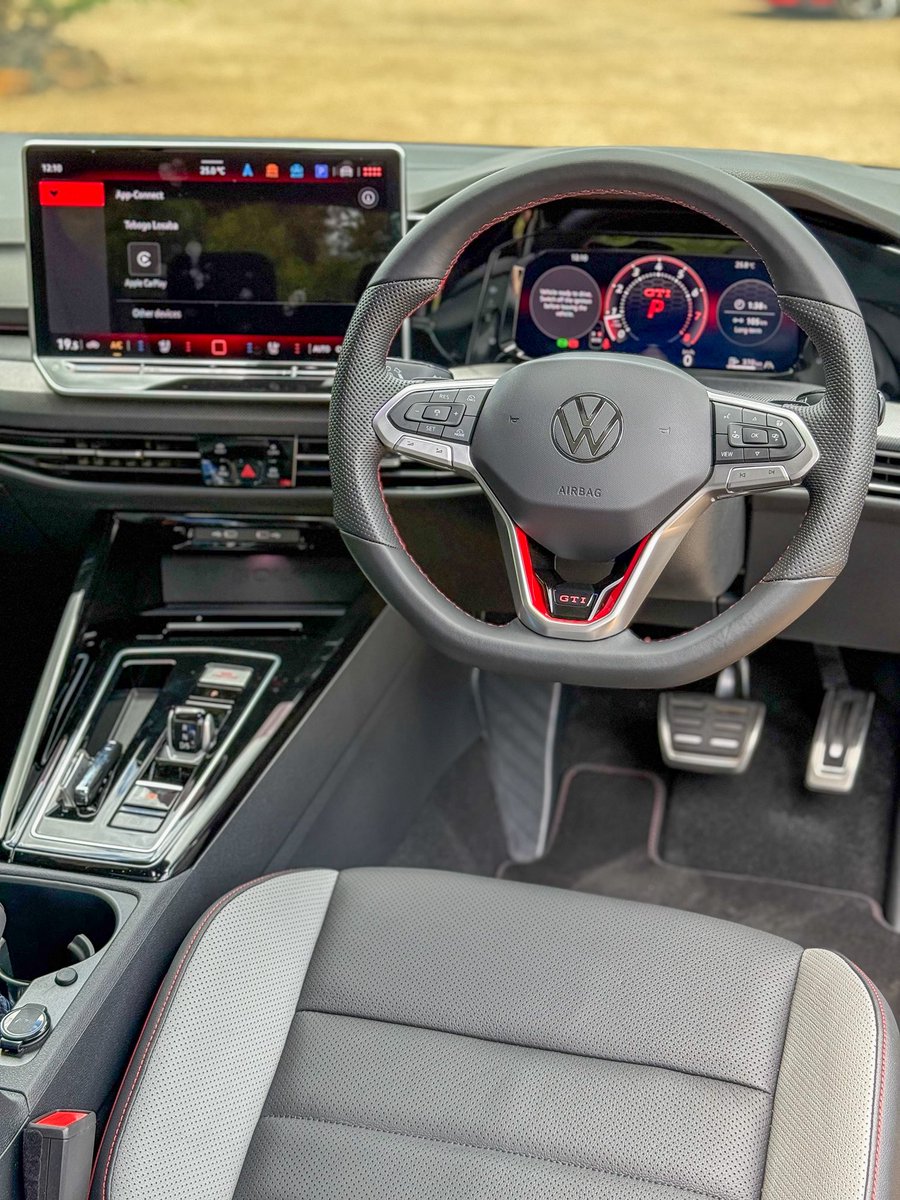 GTI ke GTI😭🔥🔥 VW has gone and made the Golf GTI even better with this 8.5😮‍💨 you’re getting 195kW and 370Nm which is plentiful on the roads. R908,000 is what it will cost you and I think it’s definitely worth every penny.