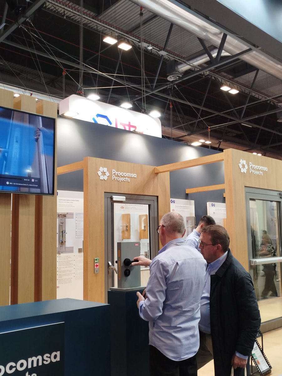 procomsaoficial's tweet image. Cerramos el Día 2 de @SICUR_  2026 con una gran acogida en el #stand de #PROCOMSA (Pabellón 10 · D05 - @IFEMA ) junto a @bks_gmbh .

🤝 Queremos agradecer a todos los #profesionales que os habéis acercado hoy.