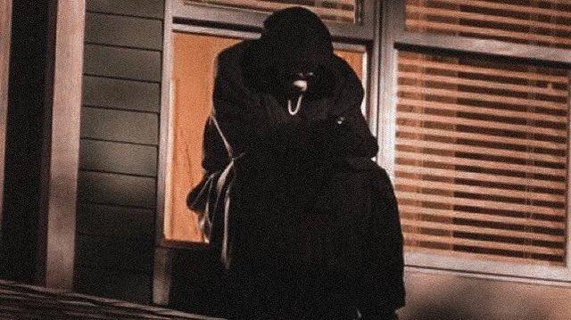 DeanKauer's tweet photo. @ScreamMovies Do a limited drop for 48 hours or something and let us buy it please🤞 https://t.co/yJ7aSeOZGa