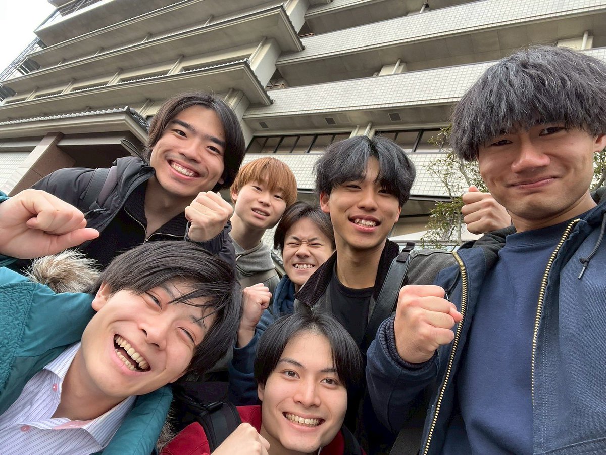 RIPcream_LOVE's tweet photo. 【取り急ぎ】
学生枕投げ選手権inあわら温泉
閉会しました。

めちゃくちゃくやしい！！！！！！！！
世の中にこんなに熱いス��ーツがあったなんて。
来年は絶対に勝つ。 https://t.co/3tuv6GtT1T