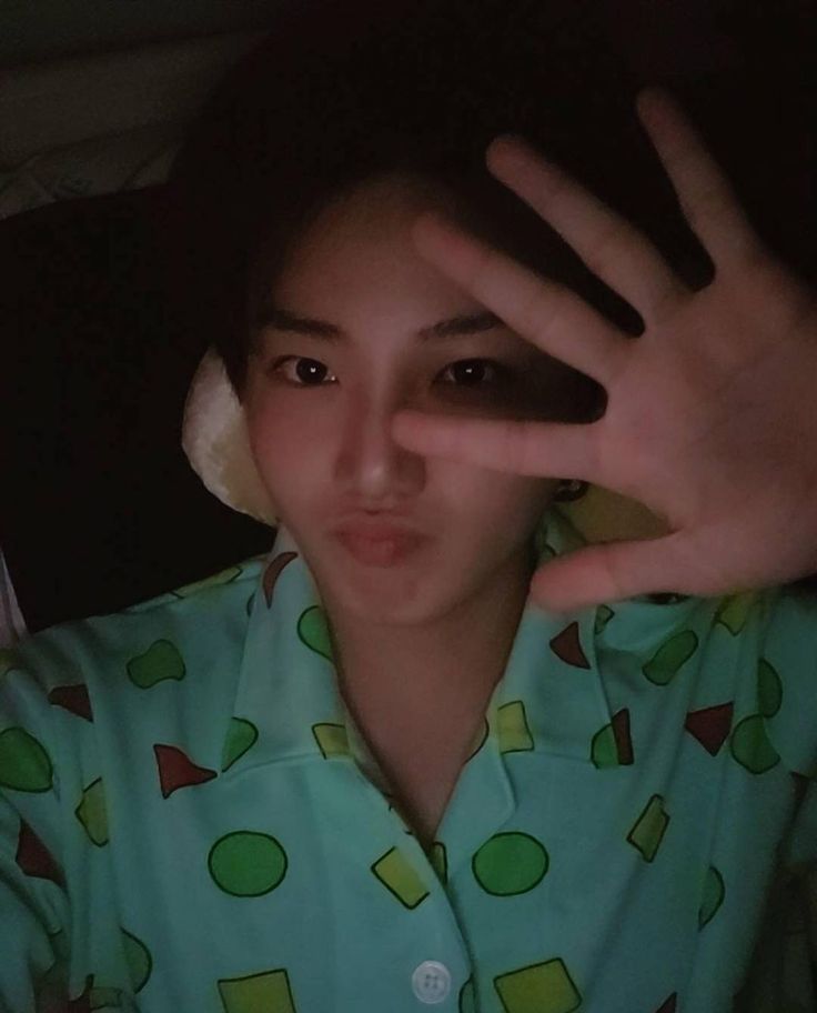 oke aku sudah sangat capek ketawa, jadi mau turu, bye bye moots
maaf atas keributan malam ini
selamat tidurrr🐨🐨🐨