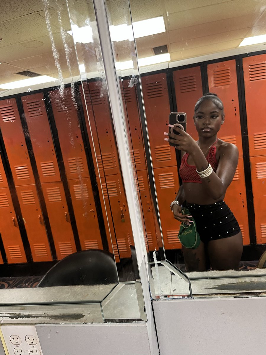DOLL SHII 👸🏾 tweet media