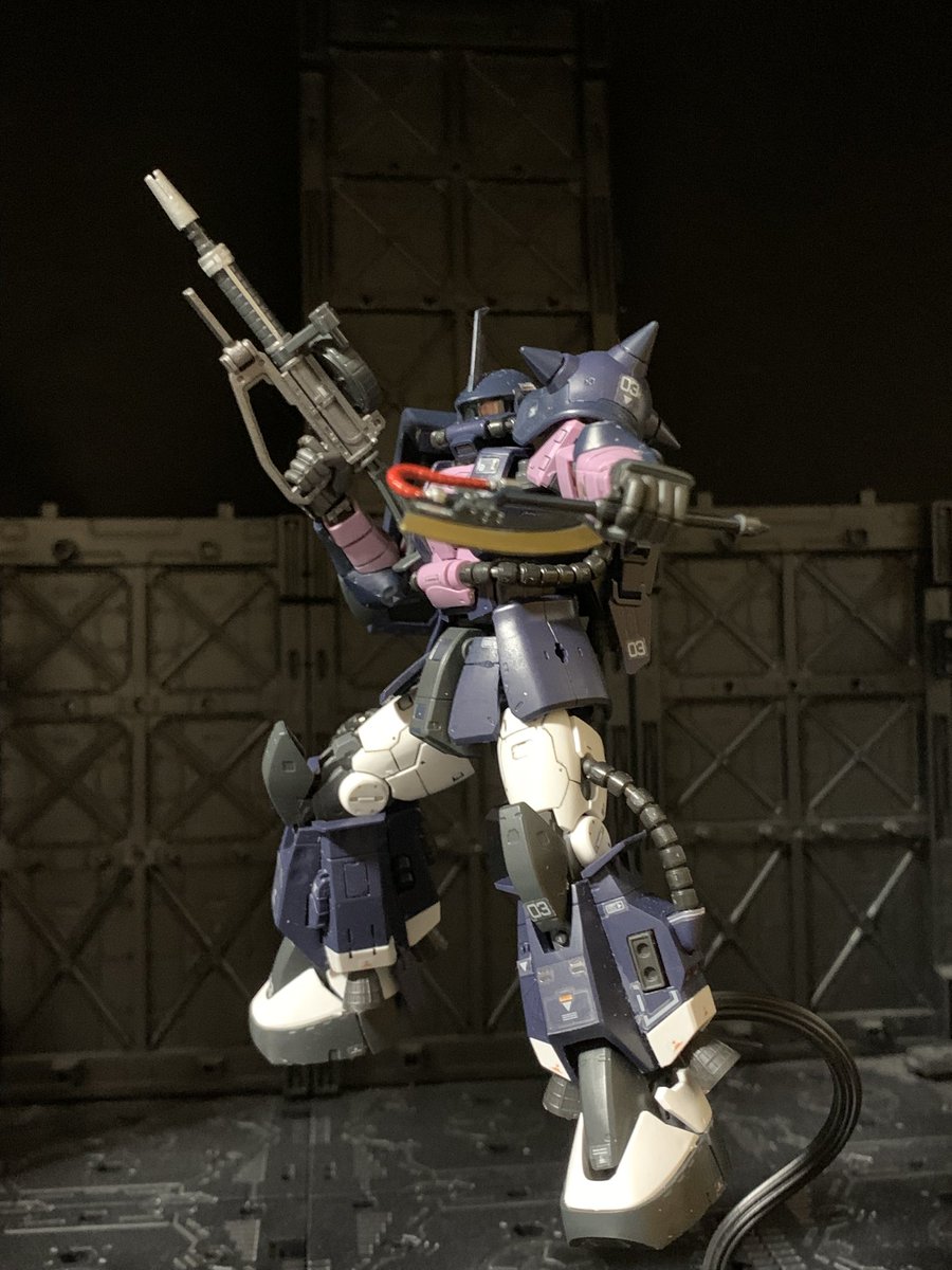 RG 黒い三連星専用ザクII トリプルアクションベース付きの3機セット