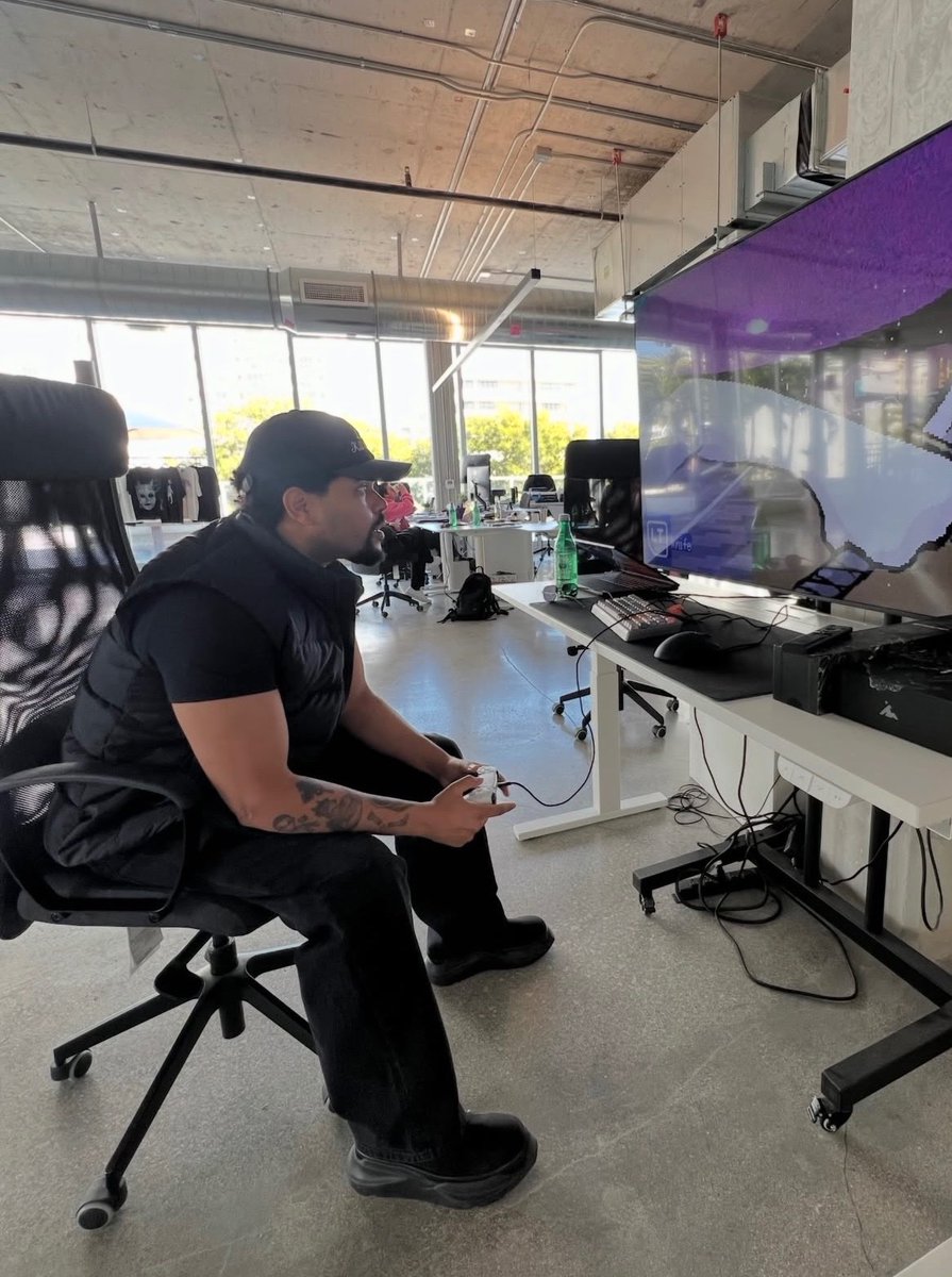 vero ﾒ𝟶 tweet media