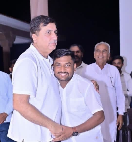 एनएसयूआई बाड़मेर के ज़िलाध्यक्ष युवा साथी भाई भूपेंद्र मेघवाल को जन्मदिन की हार्दिक बधाई एवं अनंत शुभकामनाएँ।