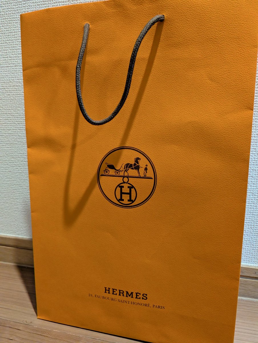 w_lesath's tweet photo. 完全にただの付き合いだけで買ってしまっている、、😅 https://t.co/TdaotPn40m
