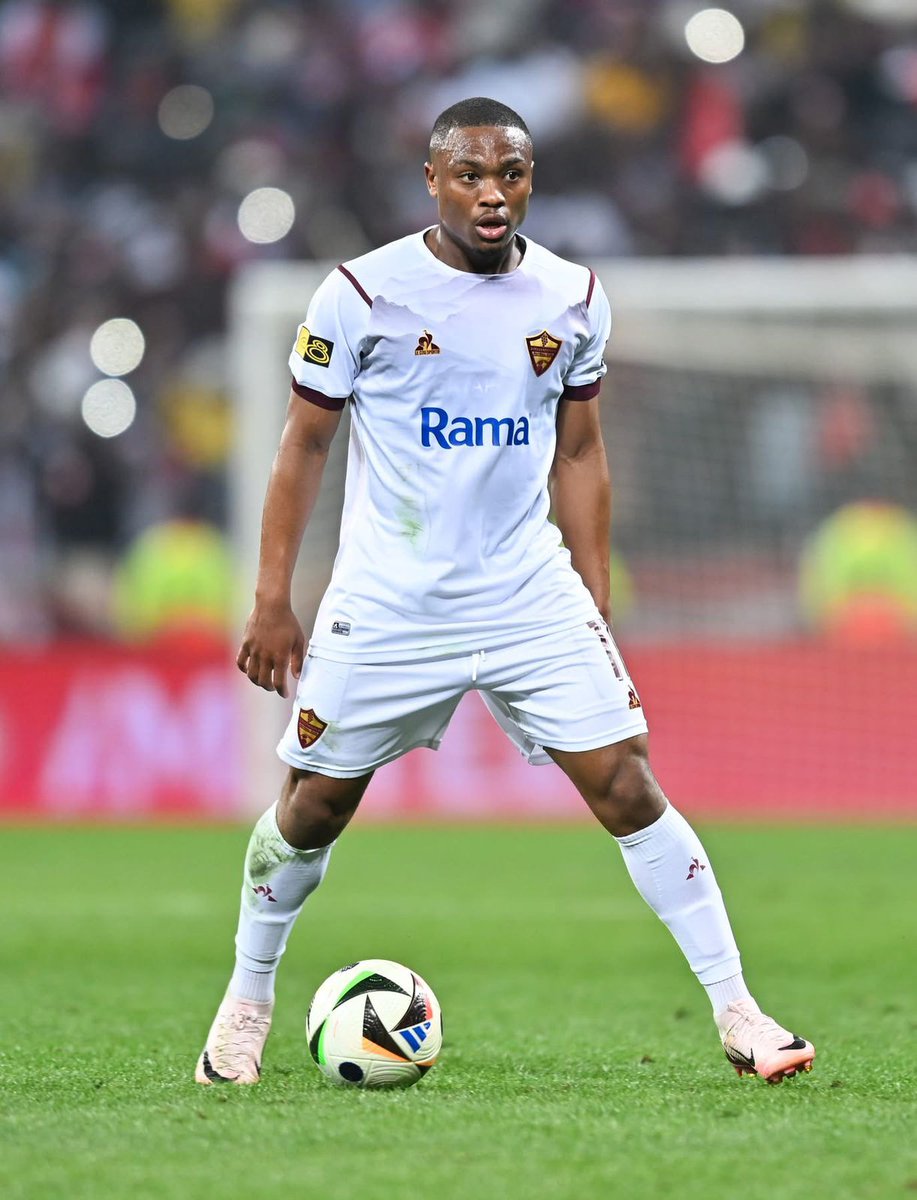 Langelihle Phili has been one of the best players this season, what a winger.

Another big goal yesterday against Chiefs.

The future is bright 🔥