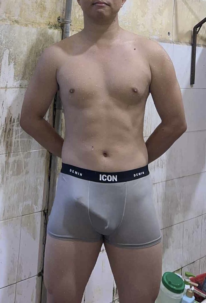 VôHạn tweet media