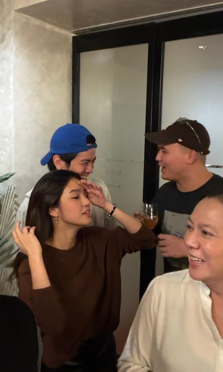popoy__gonzales's tweet photo. joshua garcia, belle mariano &amp; juan karlos labajo at the intimate bday dinner of ms. maricel soriano 🥹🤍 https://t.co/ccqZ7350Lc
