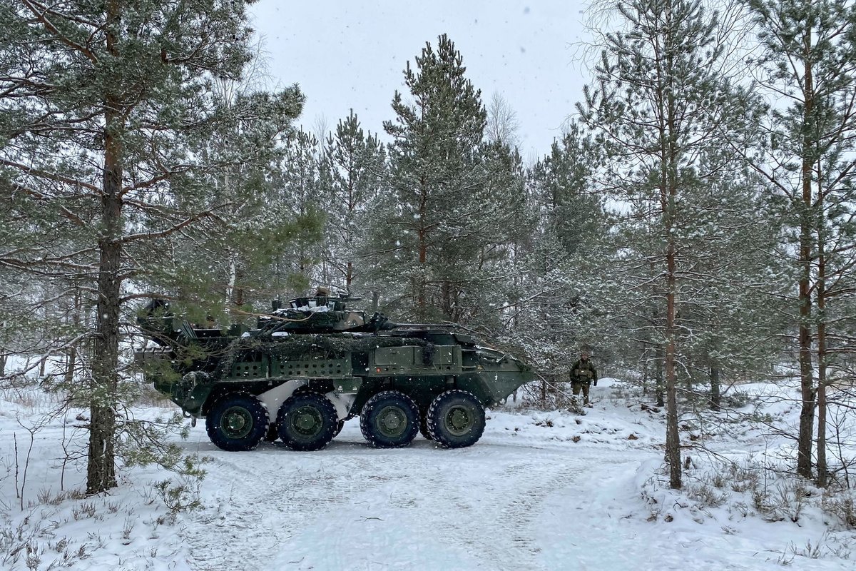 businessamnl's tweet photo. Canada stuurt meer dan 400 gepantserde voertuigen naar Oekraïne https://t.co/TaZh00Q0gJ #Oekraïne #Canada #militairehulp #veiligheid #defensie https://t.co/viFwiaGy7e