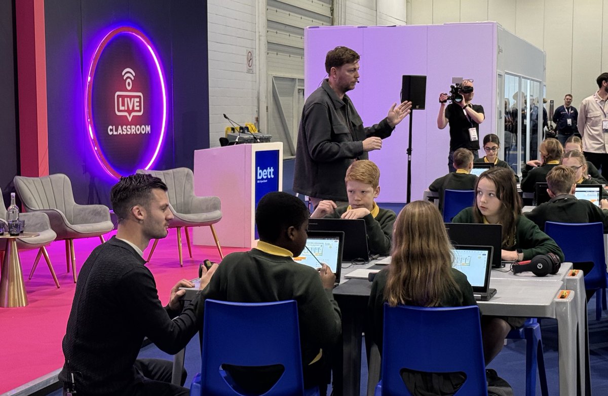 PhillipHedger's tweet photo. What a start to 2026 at @LEOacademies.

✔️ Featured in @educationgovuk Schools White Paper
✔️ Shortlisted for 3 #MATExcellenceAwards
✔️ #TuringScheme visits to Finland &amp; Singapore
✔️ESFA Pokémon Cup County Finals
✔️ LEO @ Bett UK 2026

👉 https://t.co/zXfR8ndhMi

Roll on March! https://t.co/o5cSQHA3gP