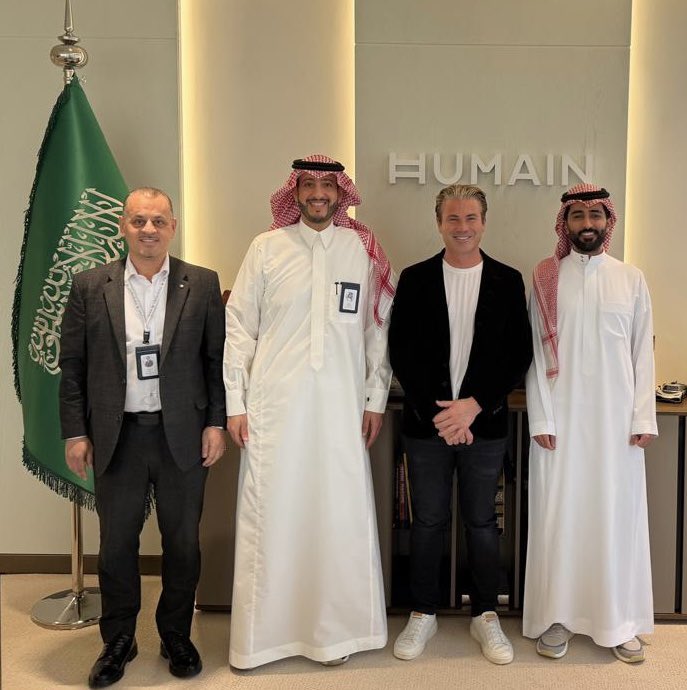 alballaa76's tweet photo. اليوم كان لي شرف اللقاء بالرئيس التنفيذي لشركة @HUMAIN الأستاذ طارق أمين @TareqAmin_ و الاستماع لمستقبل الذكاء الاصطناعي في المملكة العربية السعودية.. شعرت بفخر عظيم و اعتزاز كبير نتيجة هذا اللقاء .. الاستماع للأستاذ طارق و هو يتحدث و يعرض مايقومون به و ما سُيعلن عنه في قادم الايام، جعلني مؤمن أننا لن ننجح فقط في تحقيق مبادرات الرؤية #Vision2030 بل سنقود العالم في مجال الذكاء الاصطناعي ..

وأود أن أقدم شكري الخاص للدكتورة / منى المهيد @MAlmehaid   (نائبة الرئيس لقطاع الذكاء الاصطناعي) لإيمانها بقدراتنا الوطنية و دعمها لنا كشركات وطنية متخصصة.

و نحن في الفايوتا @Alphaiota_ بالتعاون مع شركاؤنا ذكاء ميد @Thakaamed سنقدم كل الدعم للمساهمة في بناء قطاع المستقبل..

Today I had the honor and pleasure of meeting with the CEO of @HUMAIN, Mr. @TareqAmin_, and witnessing the future of artificial intelligence in the Kingdom of Saudi Arabia. I felt immense pride and satisfaction as a result of this meeting. Listening to Mr. Tareq speak and present their current work and upcoming announcements made me confident that we will not only succeed in achieving the Vision 2030 initiatives, but will also lead the world in the field of artificial intelligence. 

I would like to extend my gratitude to Dr. @MAlmehaid ( VP - AI) for her support to local talents and companies and facilitating this collaboration.

We at @Alphaiota_, in collaboration with our partners @Thakaamed, will provide all the support necessary to contribute to building the sector of the future.