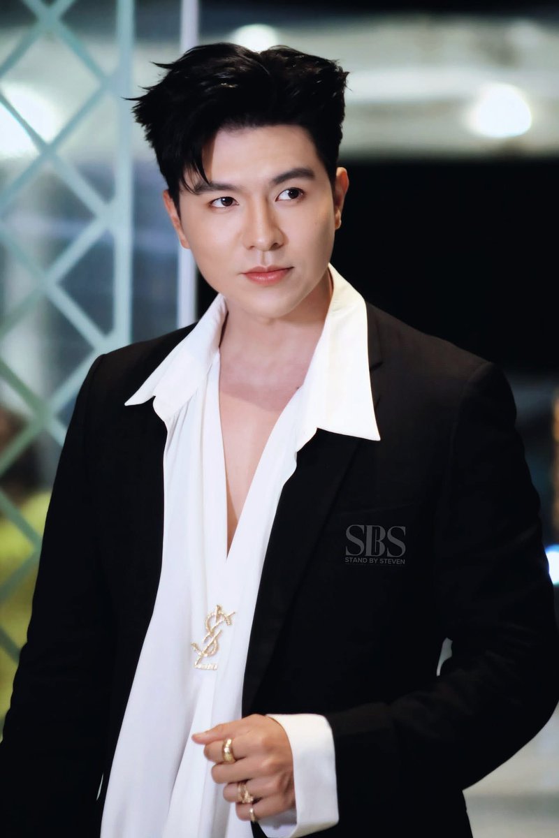 stevenlimex_usa's tweet photo. Steven Nguyen in a latest campaign from YSL Beauty Vietnam 2026
*Steven Nguyen x YSL is GOD’s creature!!!*
#YSLBeautyVN #StevenNguyen
#YSLLIBRE #LIBRE #YSLLIBREBerryCrush https://t.co/Jkjegjl45Y