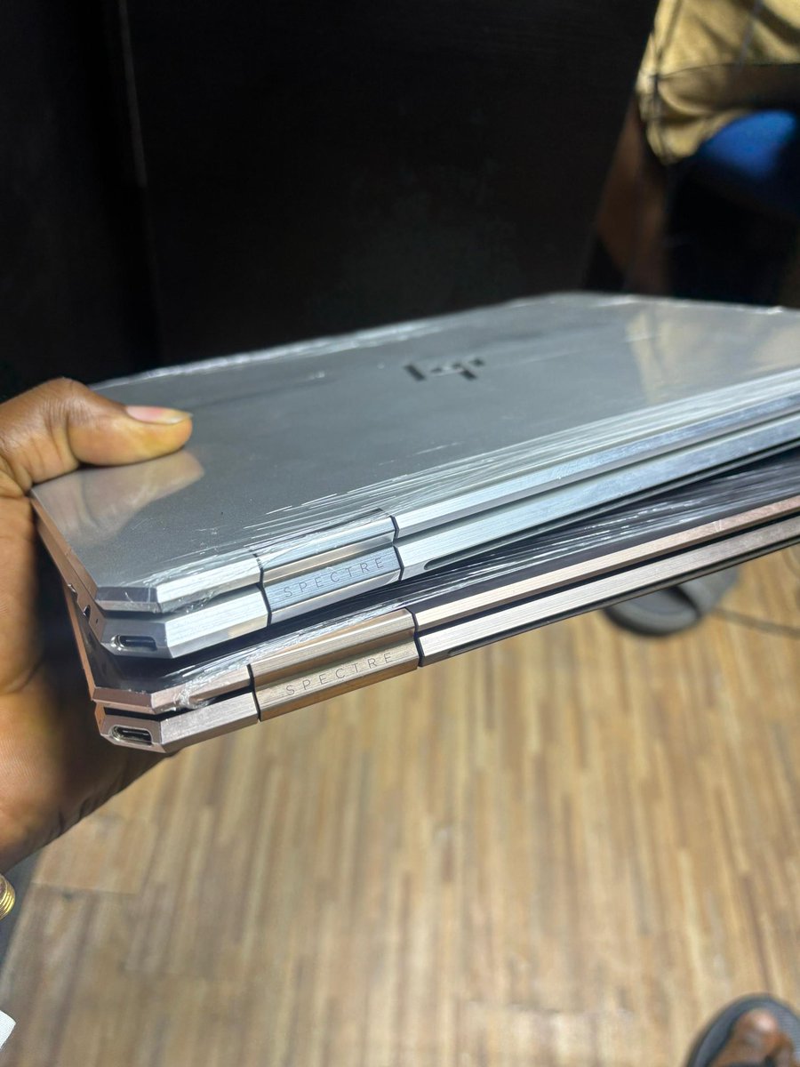 BucciHub's tweet photo. HP SPECTRE 13 GEMCUT
11th gen 
X360 Convertible 
Touchscreen
Core i7
16gb Ram / 512gb SSD
Keyboard light
13.3”FHD 

850k Only
Location: Ojo, Lagos.
#laptop #BusinessAutomation #marketplace #Trending #Crypto #advert #OfficeLife https://t.co/VqN24Xq8nV