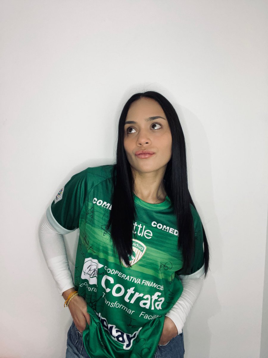 Manuela Lobo tweet media