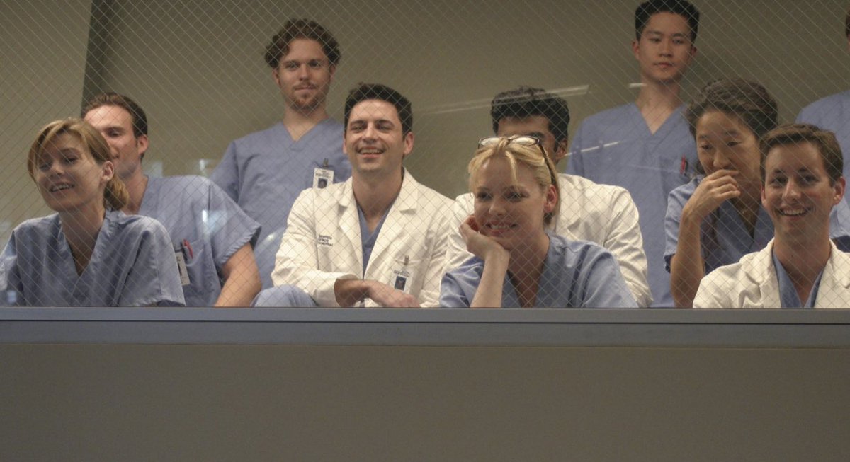 a estética anos 2000 dessas fotos