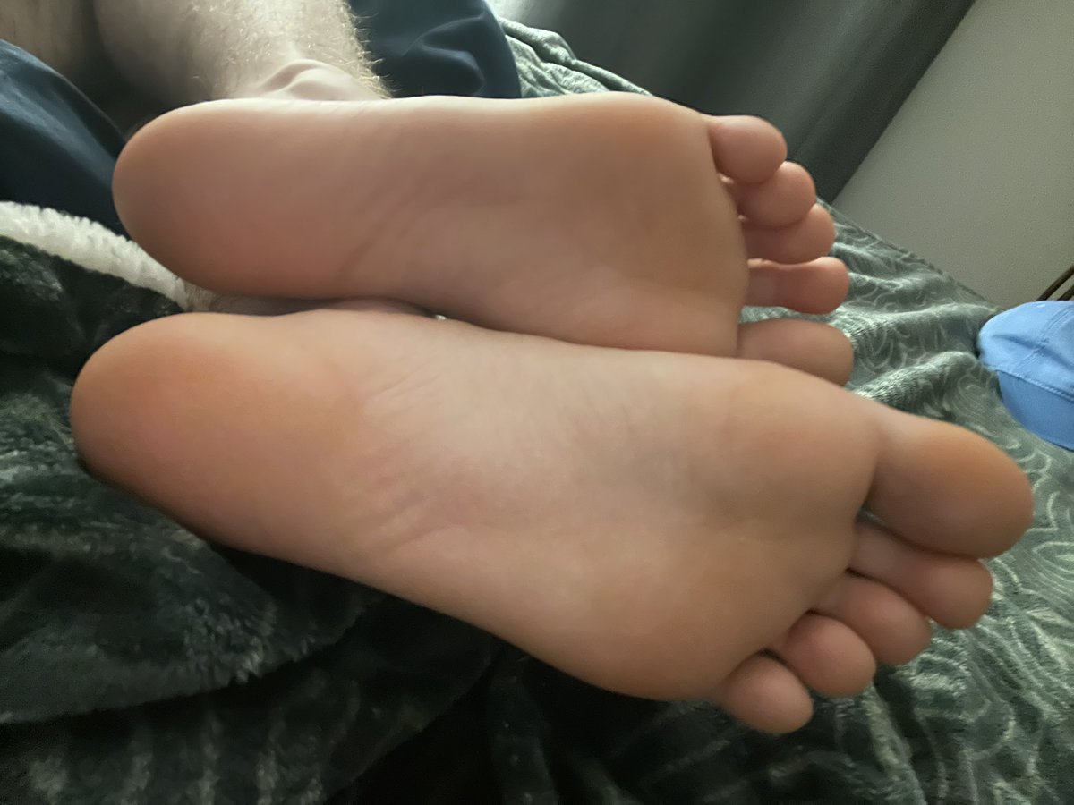 TboyFeetPics's tweet photo. @iamsvpreme https://t.co/HjrghdxRT1
