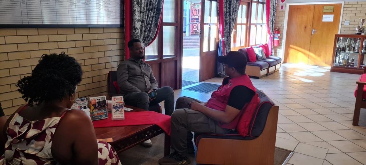 EFFJHB_B's tweet photo. TODAY’S MEETING OUTCOME: RISIDALE PRIMARY SCHOOL

EFF Subregion B, led by Chairperson Fighter Tokologo Mbalo &amp; Treasurer Fighter Thokozani Maziya, met today with Principal Mr Kruger, IDSO Thabang Modise &amp; the SGB regarding the 2 February sexual assault of a 5yo by an 8yo. https://t.co/2gfaUUKqH5