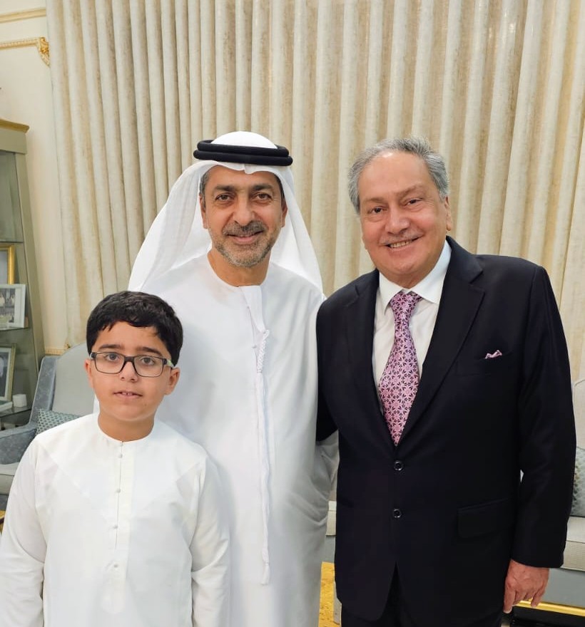 It was a pleasure to meet H.E. Younis Haji Al Khoori, Undersecretary of the UAE Ministry of Finance, and personally convey my Ramadan greetings.

Wishing him continued success during this blessed month.

#UAE #AbuDhabi #Ramadan