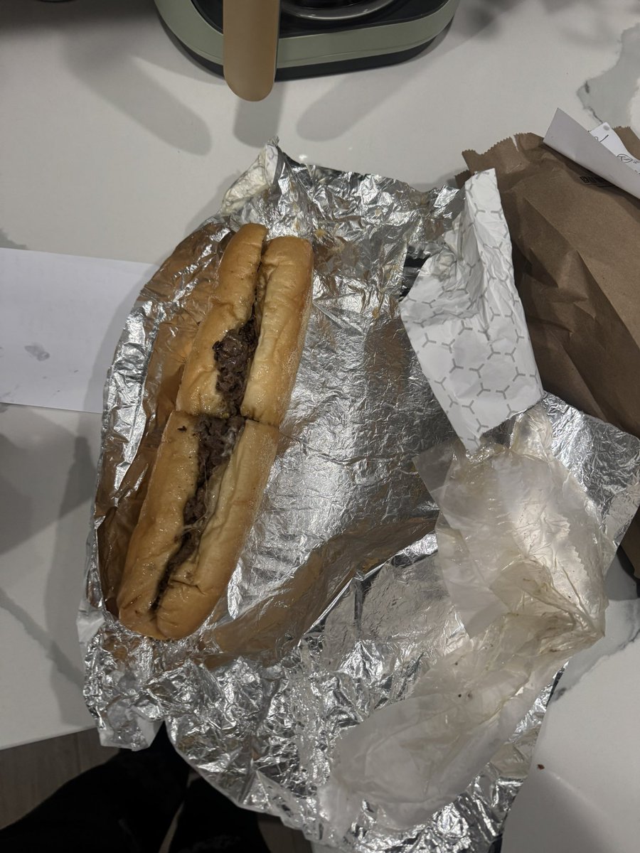 QuezChillen's tweet image. I Used To Pray For Times Like This 🦅#Philly