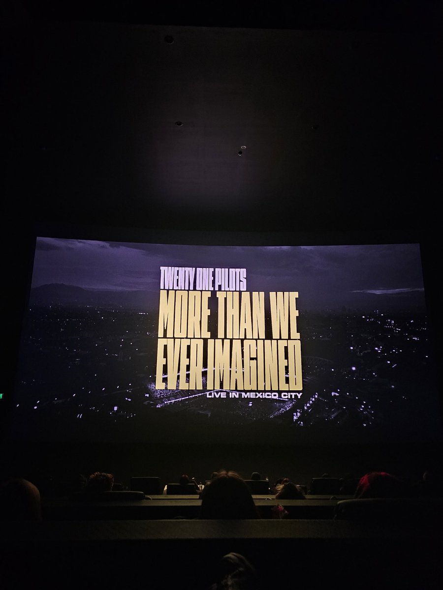 _nicobae_'s tweet photo. Was so beautiful !! Thank you❤️‍🩹🫶🏼🔥

-Hoyts Carousel, Perth, Australia📍
@twentyonepilots @joshuadun
@tylerrjoseph
#MoreThanWeEverImagined https://t.co/QAYQ9lM0bi