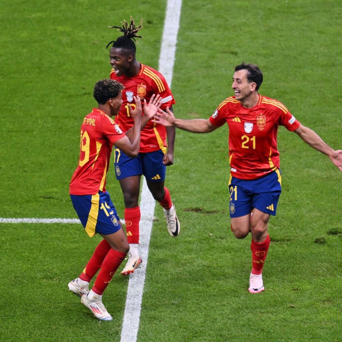 منتخب إسبانيا tweet media