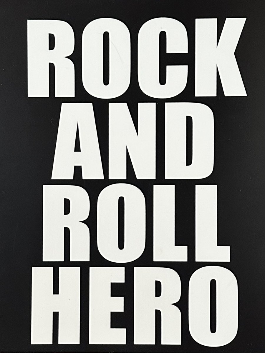 mikohr's tweet photo. ㊗️古希✨
桑田さんお誕生日おめでとうございます❤
私の中の永遠のROCK AND ROLL HERO🎸✨
新曲&ツアー楽しみにしております✨
#桑田佳祐
#NEW70’S https://t.co/ntkimZNfmF