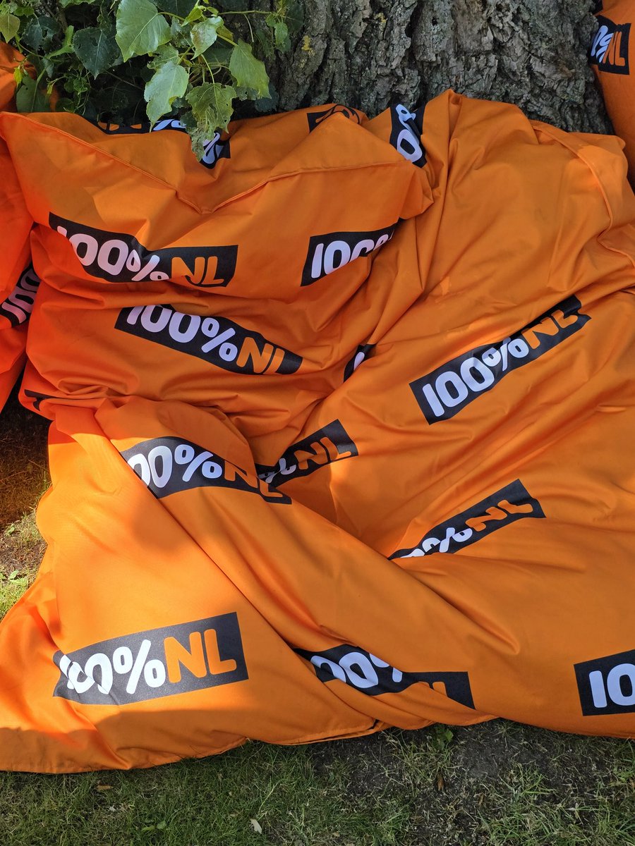 Somertijd vrienden tweet media