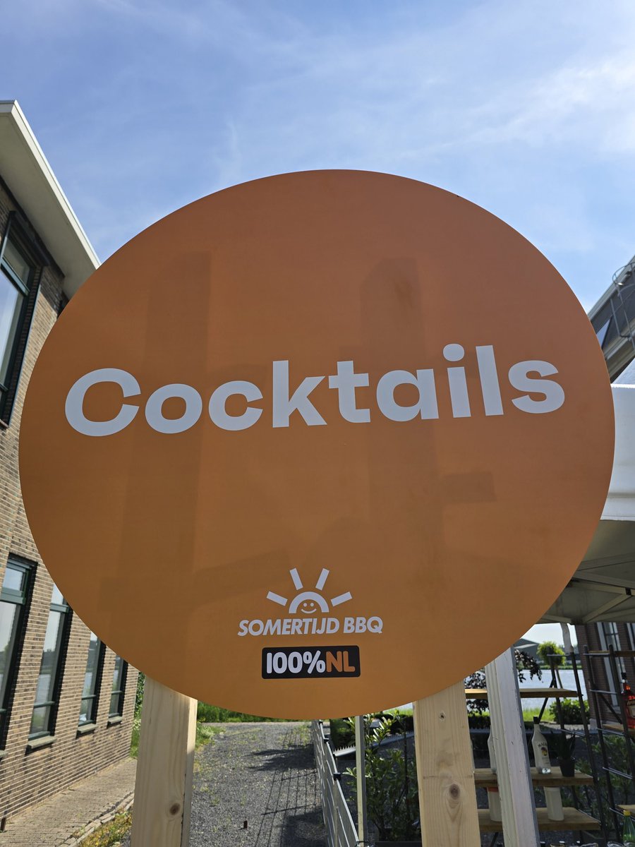 Somertijd vrienden tweet media