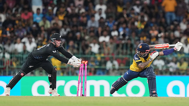 aadiseanth's tweet photo. 71/6 after 14 overs
Rachin Ravindra can do this to you
If you don't focus on your batting everyone's focus is only at team INDIA
Let's hope for our best
#SLvsNZ #ICCT20WorldCup https://t.co/VXv8ZBexuR